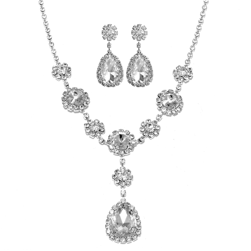Classic White Teardrop Bridal Necklace Set