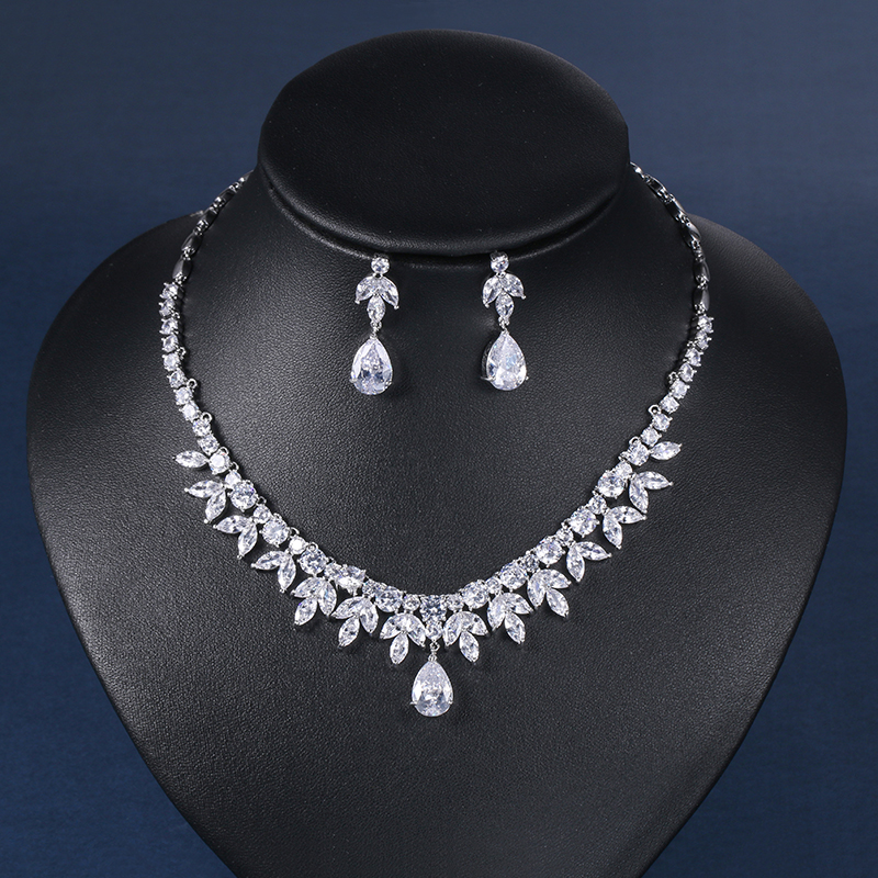 Floral Leaf Crystal Formal Set