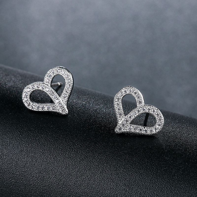 Homecoming Crystal Heart Earrings Style 01